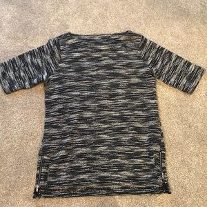 Limited Sweater - cute zipper detail! Size S